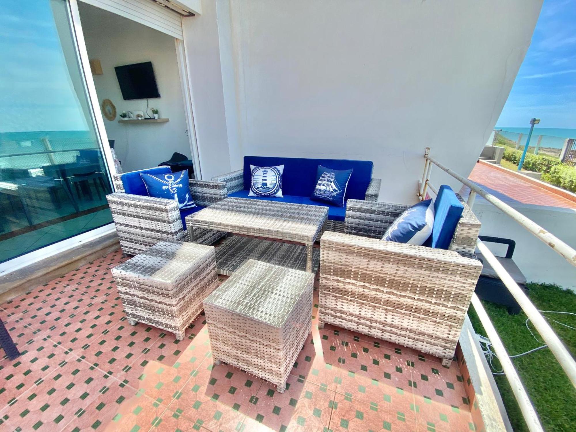 Splendid Beachfront Villa In Sidi Bouzid Beach With Pool Douar Ourlali Extérieur photo